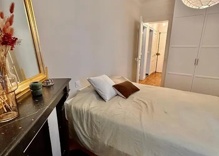 Parisian Nest * Parijs