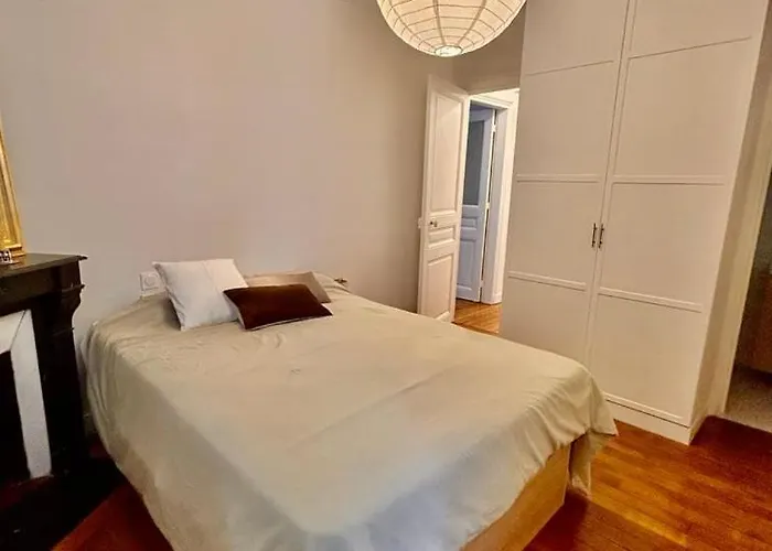 Parisian Nest * Párizs